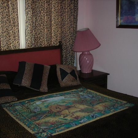 Deer Trail Motel Wisconsin Dells Bilik gambar