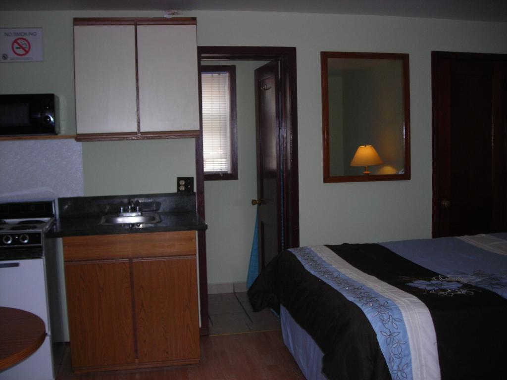 Deer Trail Motel Wisconsin Dells Bilik gambar
