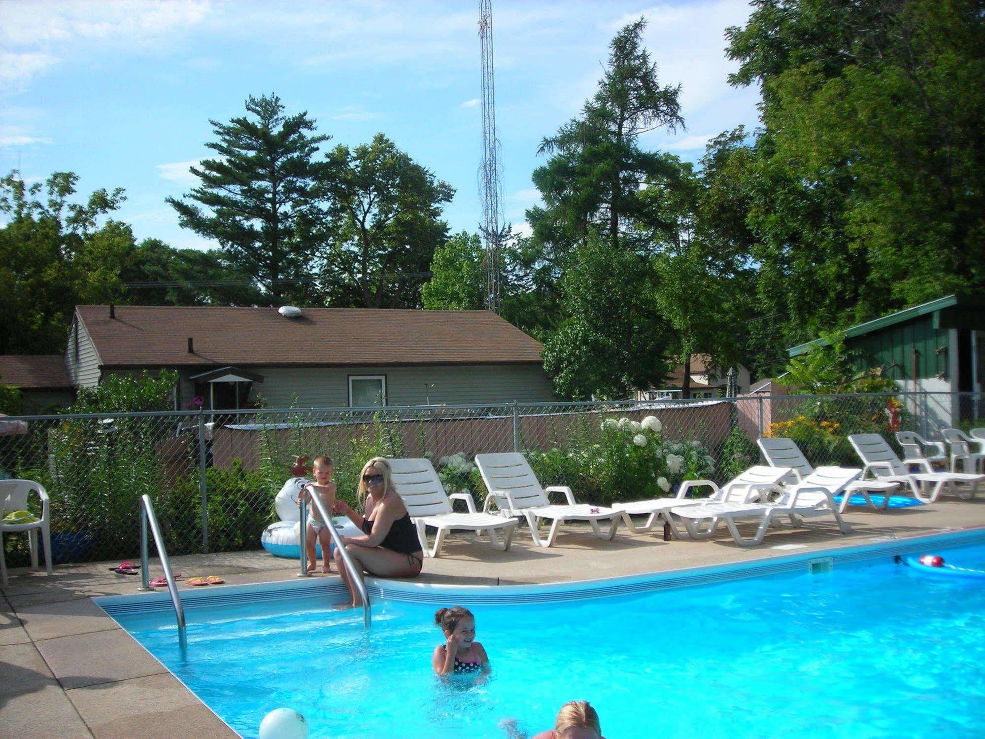 Deer Trail Motel Wisconsin Dells Luaran gambar
